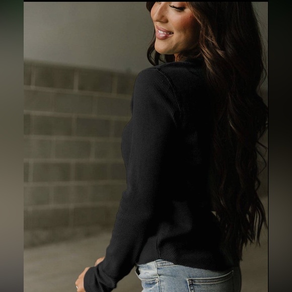 Waffle knit, long sleeve, tee shirt, black - Picture 2 of 3